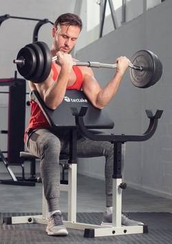 ez-bar-preacher-curl