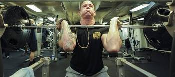 squat-met-stang-op-schouders