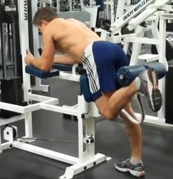 hamstring-curl-staand