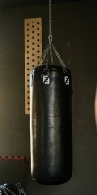 opgehangen-bokszak