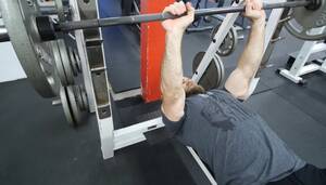 close-grip-bench-press