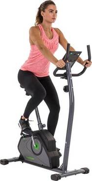 vrouw_traint_op_b40_hometrainer