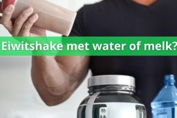 eiwitshake schudden melk en water