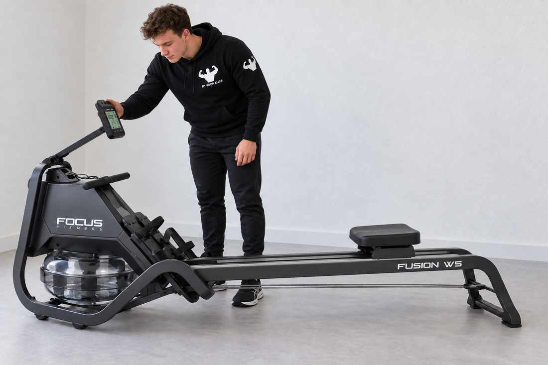 Casper controleert de verstelbare monitor van de Focus Fitness Fusion W5